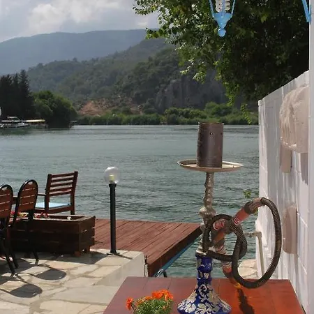 Szálloda Myra 3*