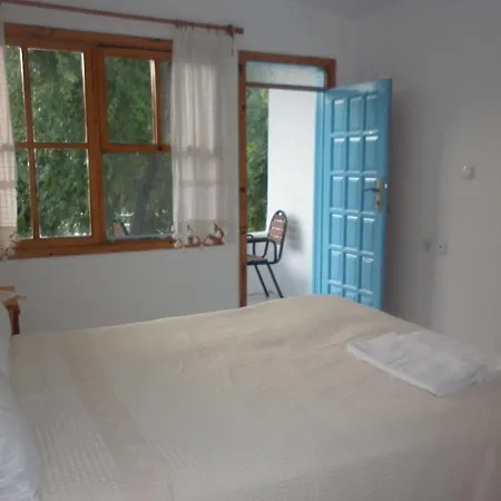 Myra Hotel 3*
